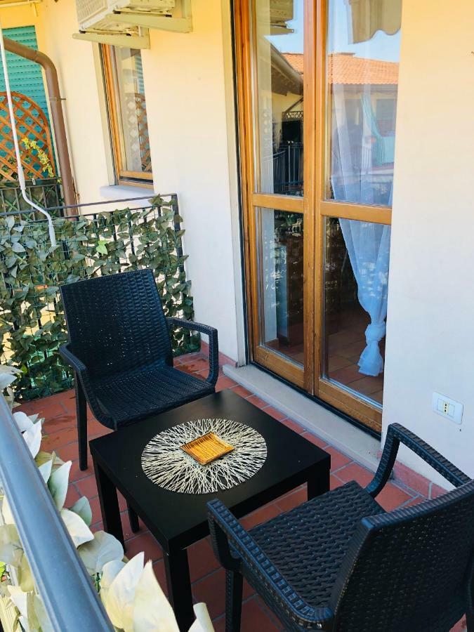Appartamento Peschiera - Zona Ospedale Pederzoli Peschiera del Garda Exterior foto